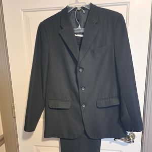 Boys suit, cuffed pants, size 16 jacket, 16 slim pants.
